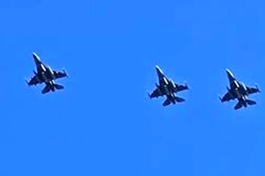 تصاویر انتقال اف 16 و اف 22 های آمریکا به خاورمیانه