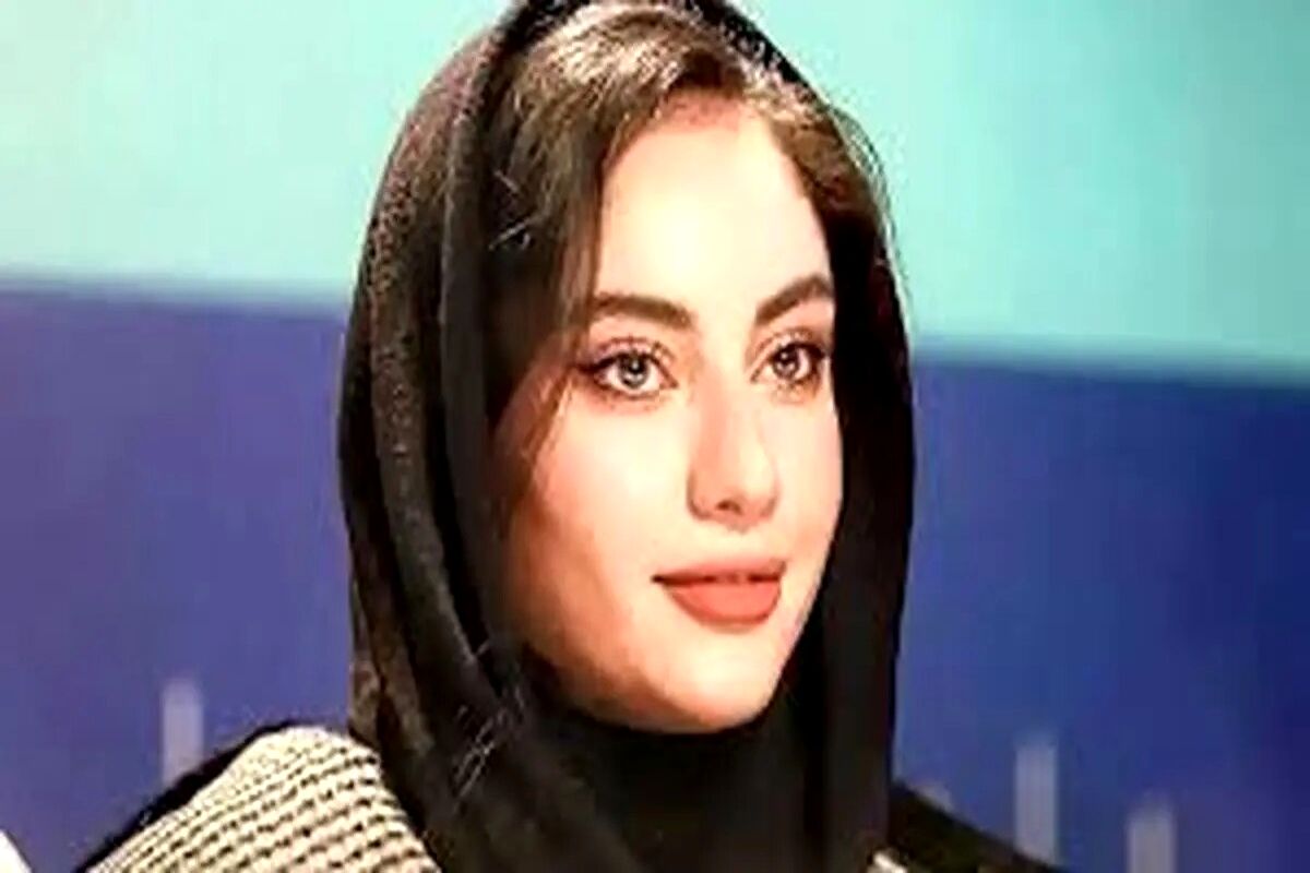 «ترلان پروانه» در حال ساندویچ‌خوردن با «محسن تنابنده»/ عکس