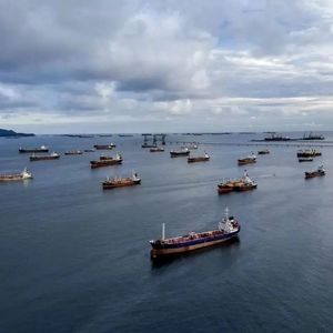 فارس: احتمال تصرف کشتی‌های ایرانی توسط آمریکا