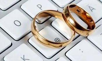  تبلیغ سایت‌ همسریابی در مشهد/ عکس