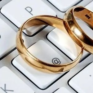  تبلیغ سایت‌ همسریابی در مشهد/ عکس