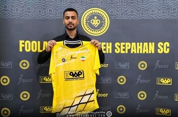 لیگ برتر یا میدان فحاشی؟ بی‌ادبی از سکو به داخل زمین منتقل شد
