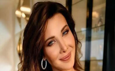 عکس  کاپلی نانسی روی یک کشتی تفریحی