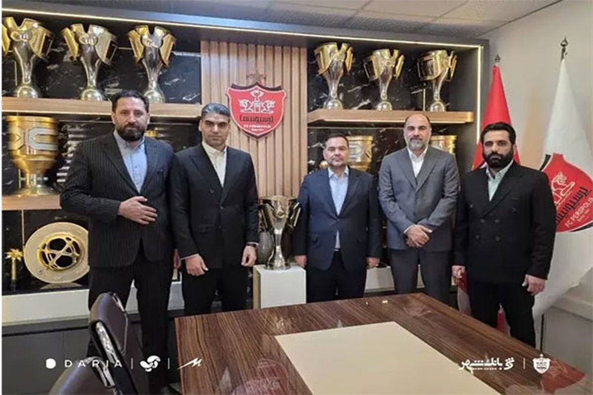یک غریبه، رئیس هیئت مدیره پرسپولیس شد!