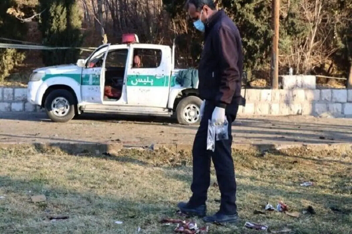 تصویری از۲ مامور انتظامی که در شهرستان بمپور شهید شدند