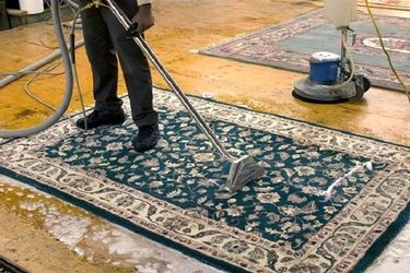 نرخ مصوب قالی شویی اعلام شد