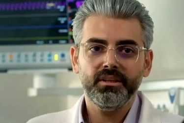 «دکتر شریفی» (سریال ساهره) در کنار همسرش در جنوب/ عکس