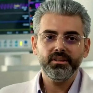 «دکتر شریفی» (سریال ساهره) در کنار همسرش در جنوب/ عکس