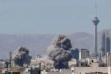 قرار باشد اگر روز و روزگاری با آمریکا توافق کنیم و پای میز مذاکره بشنیم ربطی به اسرائیل ندارد