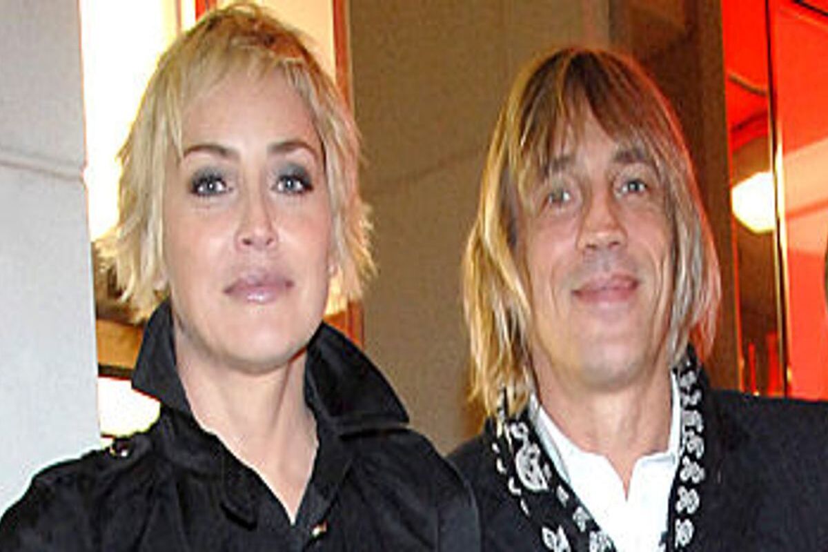 بازیگر زن مشهور عزادار شد