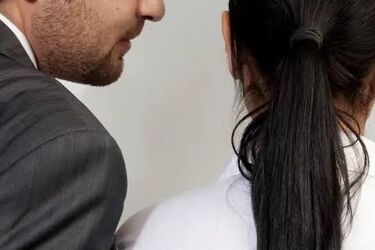 شکایت زن جوان از استاد هنرمند به اتهام آزار و اذیت