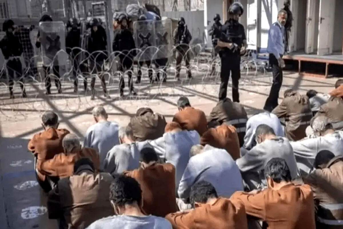 شکنجه و تجاوز جنسی وحشیانه به یک خبرنگار فلسطینی با سگ