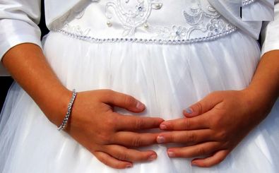 بارداری یک دختر ۱۳ساله در مشهد جنجال به‌پا کرد!/ ویدئو