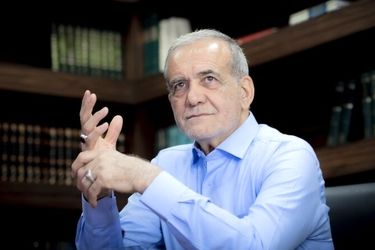 آقای پزشکیان! خسته شده اید؛ به مرخصی بروید