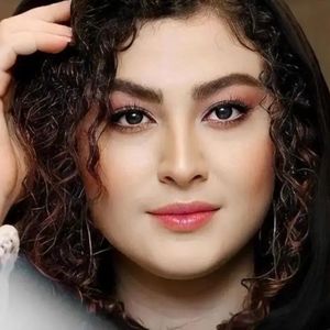 رونمایی مریم مومن از چهره جدیدش برای برای عید 1405/ ویدئو