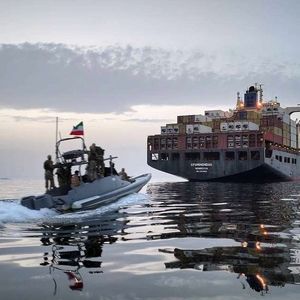 سپاه با چه ابزاری تنگه هرمز را بسته است؟