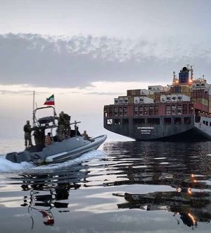 سپاه با چه ابزاری تنگه هرمز را بسته است؟