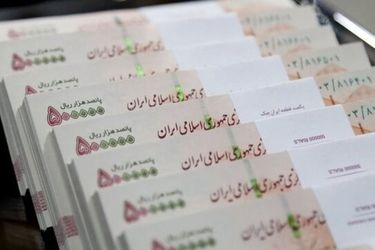 دوربین مخفی عجیب از خرید چک‌پول‌های درشت!/ ویدئو