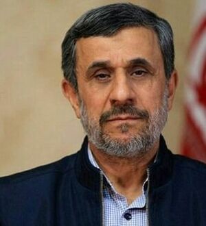 تصاویری از دیدار امروز سه شنبه احمدی‌نژاد با جمعی از دوستان