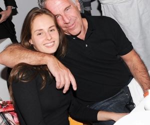 آیا اپستین از زن بلاروسیِ ۳۵ سال خود، پسری پنهانی داشته است؟