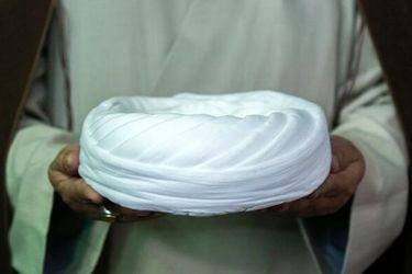 پاسخ عجیب یک روحانی به این سوال که چرا کار نمی‌کنید؟/ ویدئو