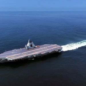 رونمایی از پیشرفته‌ترین ناو هواپیمابر چین