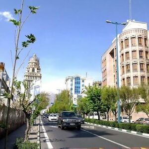 این مرد مالک خیابان فرشته بود