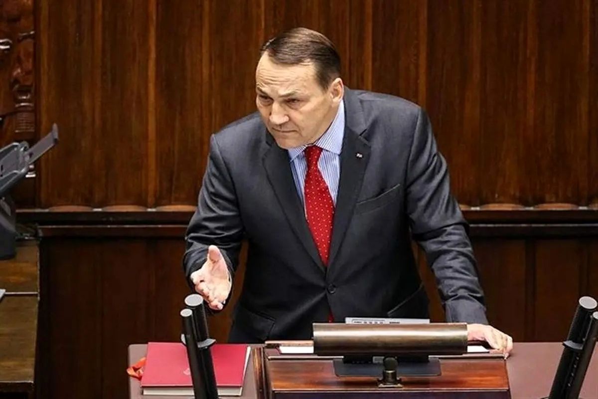 لهستان: باید برای جنگی بزرگی آماده شویم