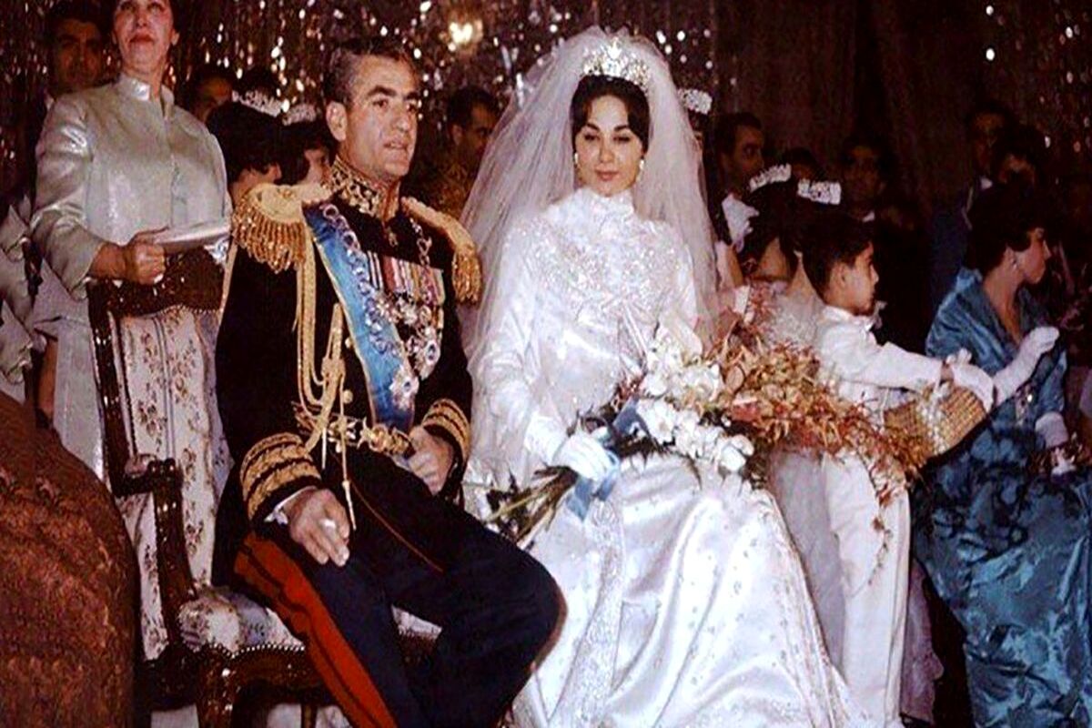 سفر به ایران قدیم؛ مهریه فرح پهلوی در ازدواج با شاه
