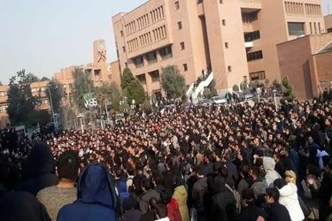 ممنوع‌الورودی گروهی از دانشجویان به دانشگاه شریف