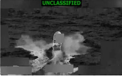 حمله آمریکا به یک قایق 