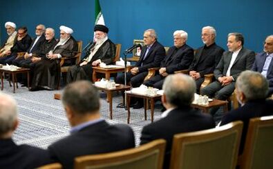 حل مسئله گرانی و تورم از اولویت‌های فوری است