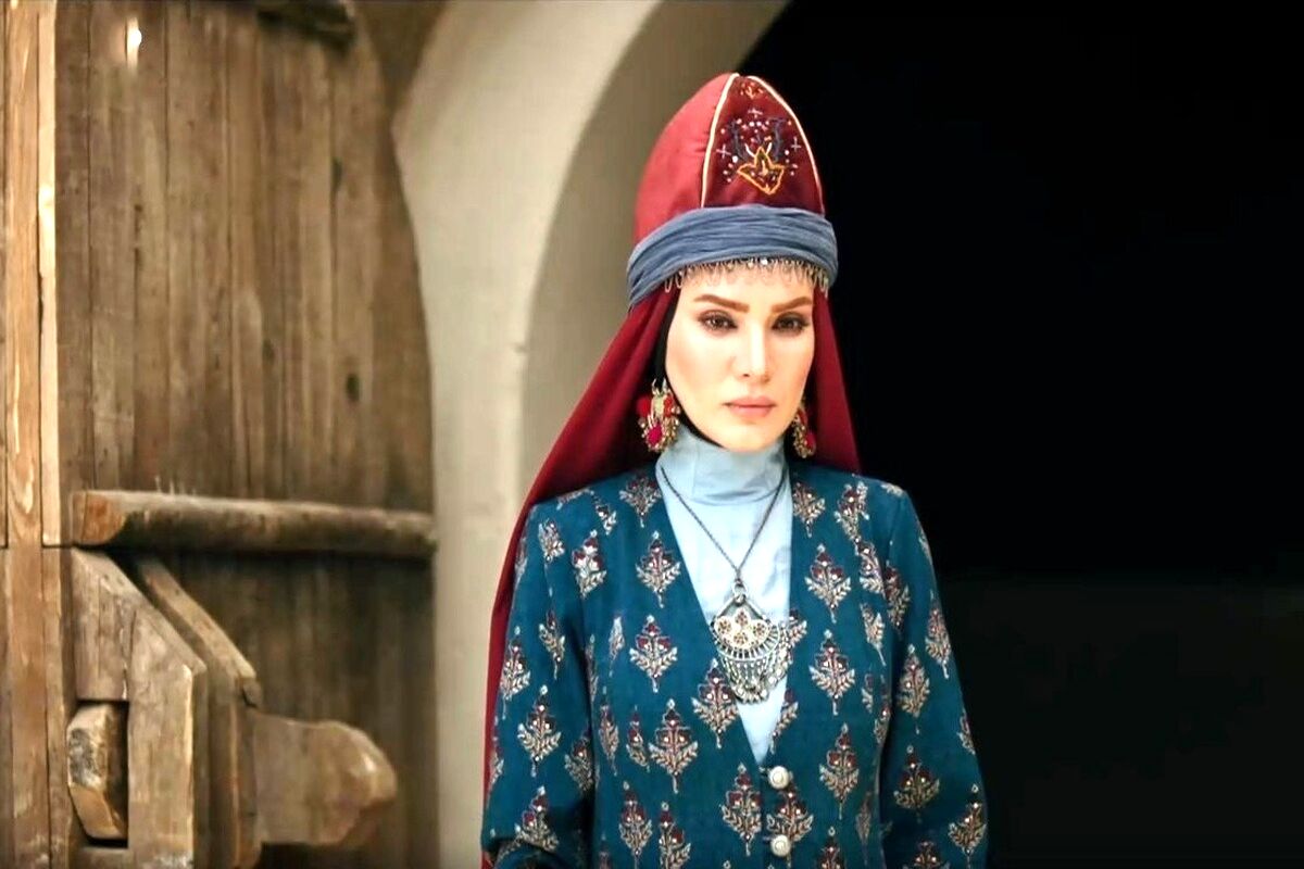 تصویری جذاب از متین ستوده در لباس چینی