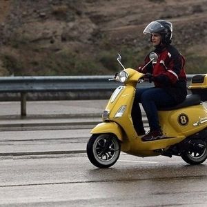 یک نماینده: آموزش موتورسواری باید توسط مربیان زن انجام شود