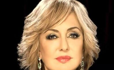 گوگوشِ محجبه در حال اجرا در پاریس/عکس