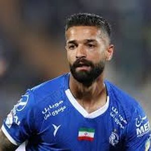 ویدیوی جنجالی آرمین سهرابیان با مشروب و هایده!