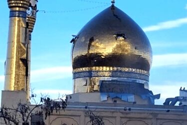 تصاویری تلخ از حسینیه اعظم زنجان پس از بمباران/ ویدئو