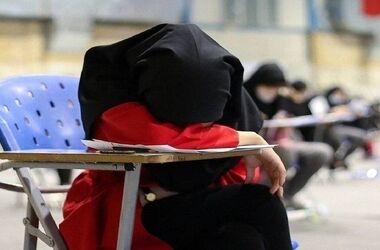 دو عکس جالبی که از دختران کنکوری شکار شد