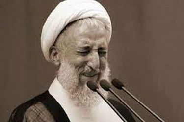 ضجه ها و گریه های حجت‌الاسلام صدیقی بر پیکر پسرش / ویدئو