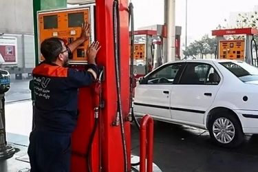 مجلس: قیمت تمام‌شده بنزین ۱۵ هزار تومان است
