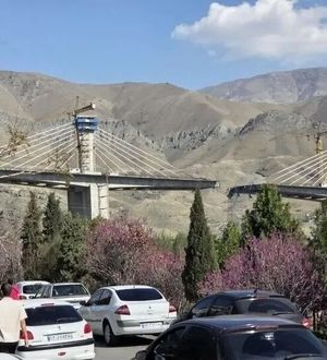 پل B۱ کرج هنوز افتتاح نشده بود/کاربرد پل کاستن از ترافیک منطقه بود