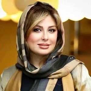 رونمایی نیوشا ضیغمی از مادر و خواهر زیبایش/ عکس