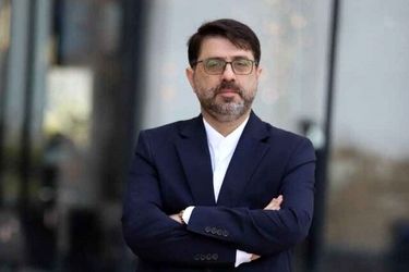 دولت زمینه بازگشت هنرمندان و ورزشکاران خارج از کشور به ایران را فراهم می‌کند