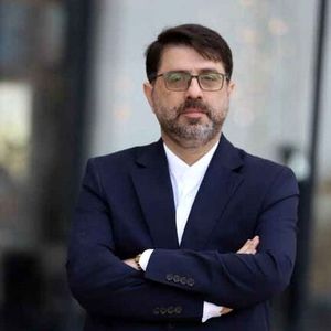 دولت زمینه بازگشت هنرمندان و ورزشکاران خارج از کشور به ایران را فراهم می‌کند