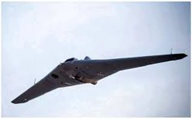 کل‌کل نمادین پهپادهای ایران و آمریکا/ عکس