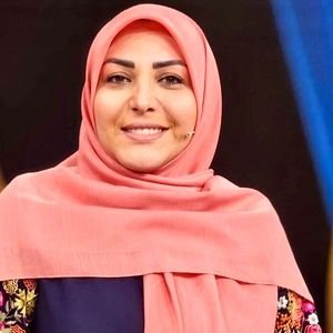 تیپ یلدایی المیرا شریفی‌مقدم جلب توجه کرد