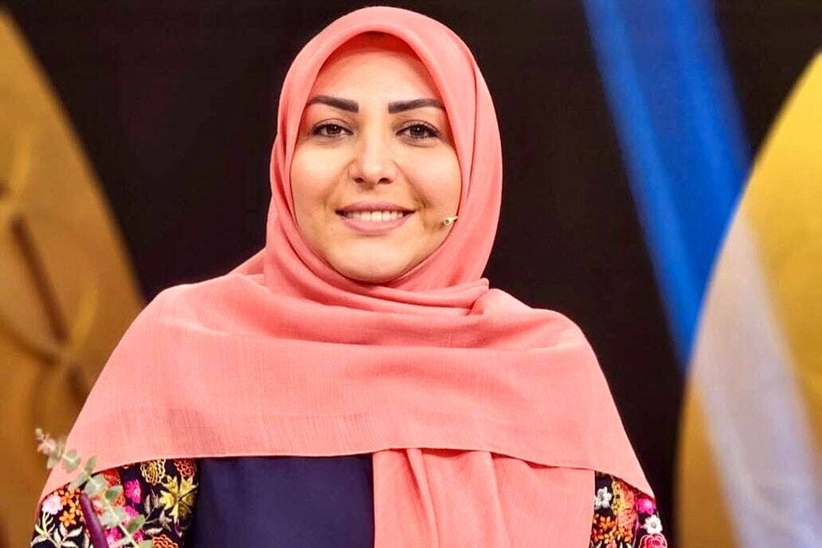 تیپ یلدایی المیرا شریفی‌مقدم جلب توجه کرد