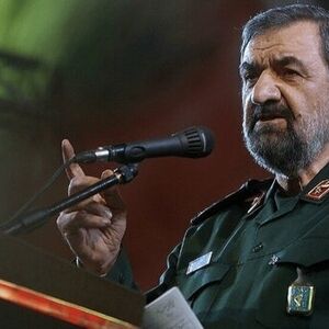 محسن رضایی: آیا کشورهای اروپایی حاضر هستند که آمریکا به تنهایی در سرنوشت تنگه هرمز دخالت کند؟