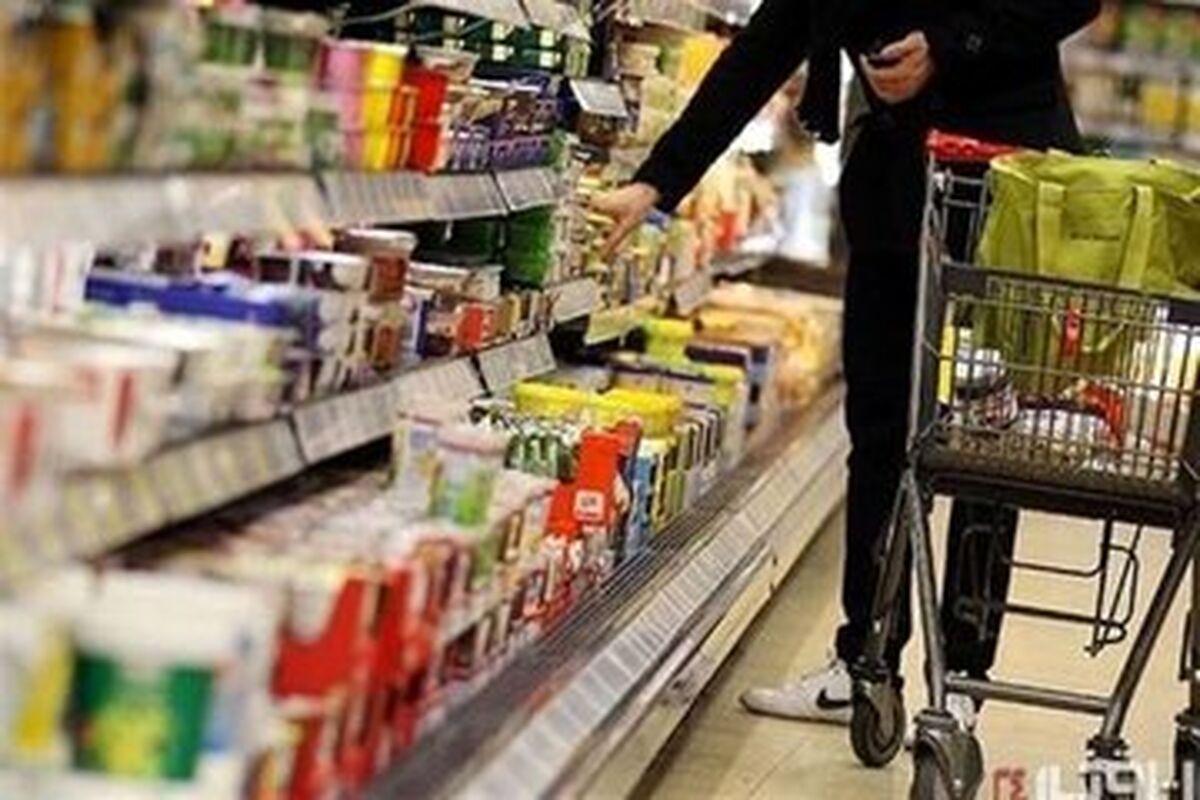 دلار ۲۳ هزار تومان ارزان شد؛ چرا کالاها گران ماندند؟