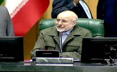 نماینده مجلس: دیروز یک جلسه بی‌خودی گذاشتیم، دو هزار تومان رفت روی دلار